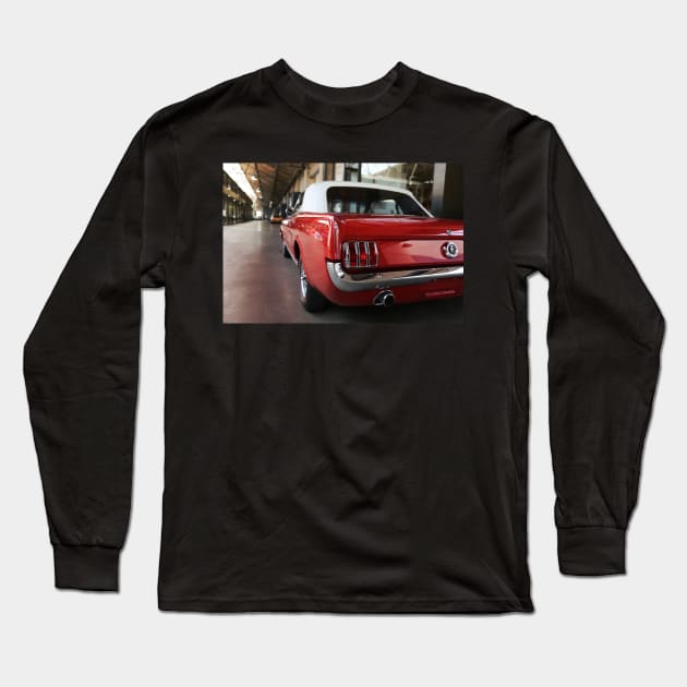 ford mustang, cabriolet classic car Long Sleeve T-Shirt by hottehue